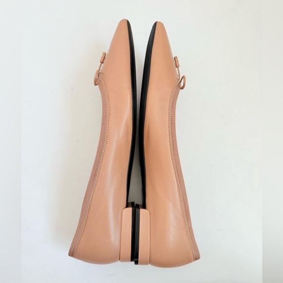 Prada Beige/Nude leather logo embellished bowtie pointed toe ballerina flats 40 - Picture 5 of 7